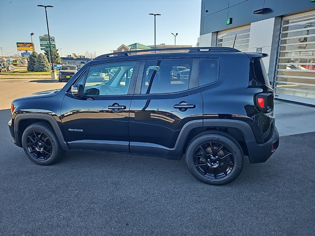 2019 Jeep Renegade Latitude Altitude photo 2