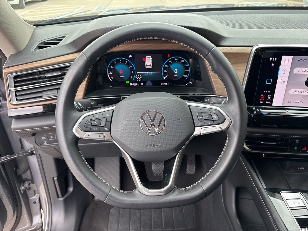 2024 Volkswagen Atlas SE Technology photo 9