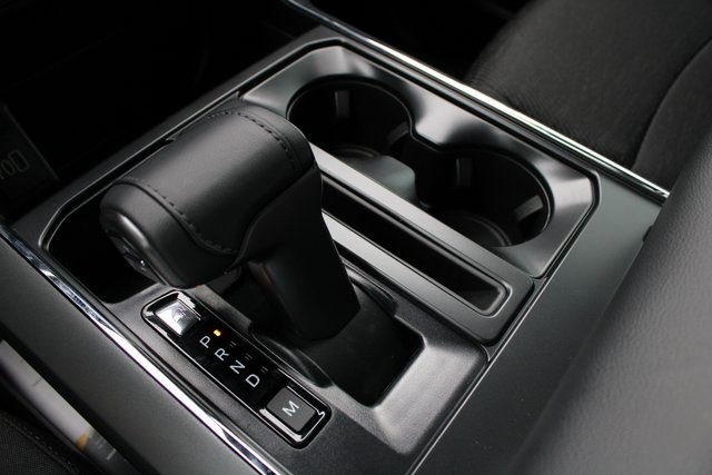 2025 Ford F-150 XLT photo 5
