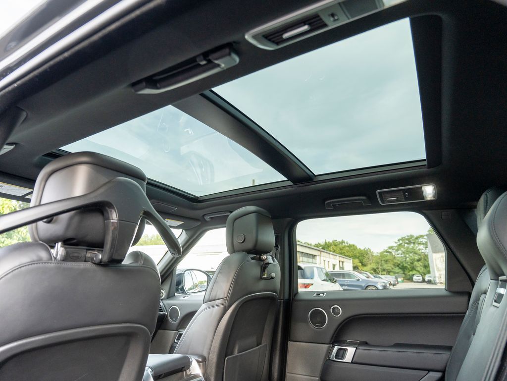 2022 Land Rover Range Rover Sport HSE Silver Edition photo 33