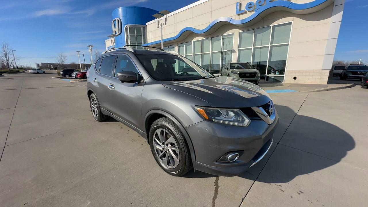 Used 2016 Nissan Rogue SL with VIN 5N1AT2MTXGC819033 for sale in Kansas City