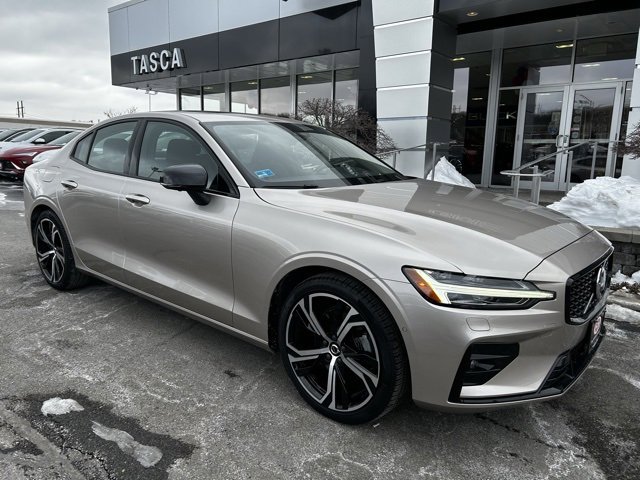 2023 Volvo S60 Plus