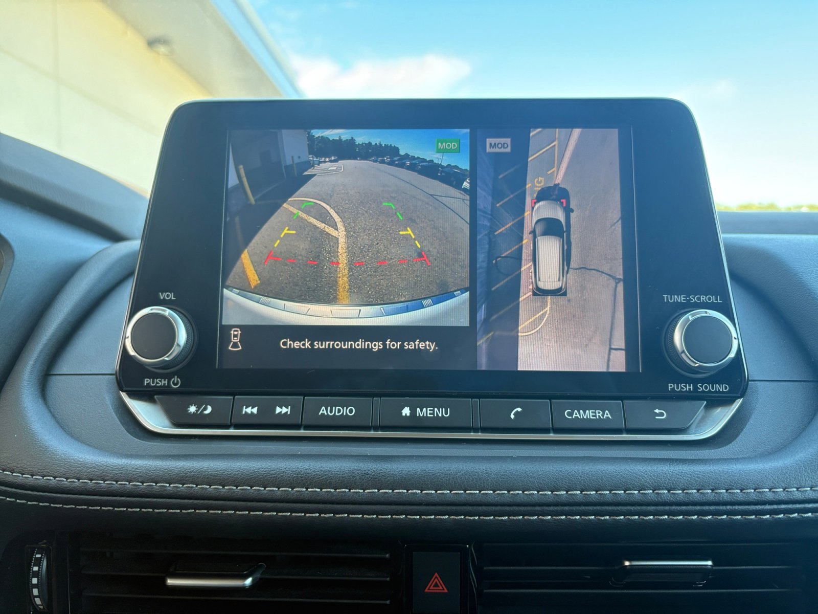 2021 Nissan Rogue SV photo 18