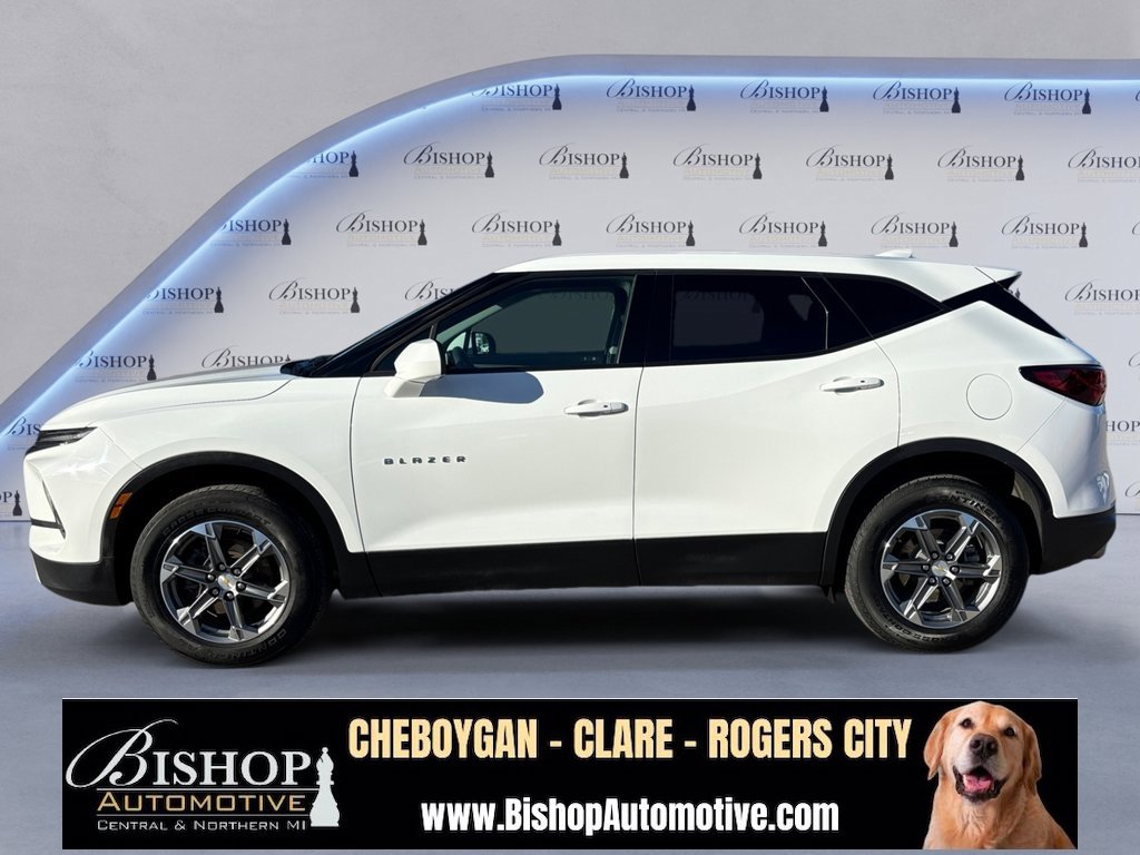 2023 Chevrolet Blazer 2LT photo 3