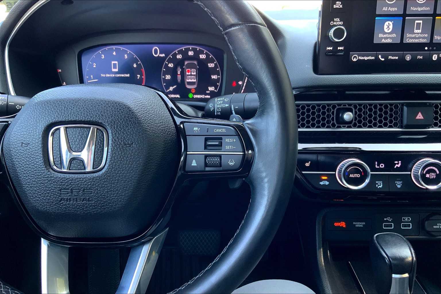 2024 Honda Civic Touring photo 23