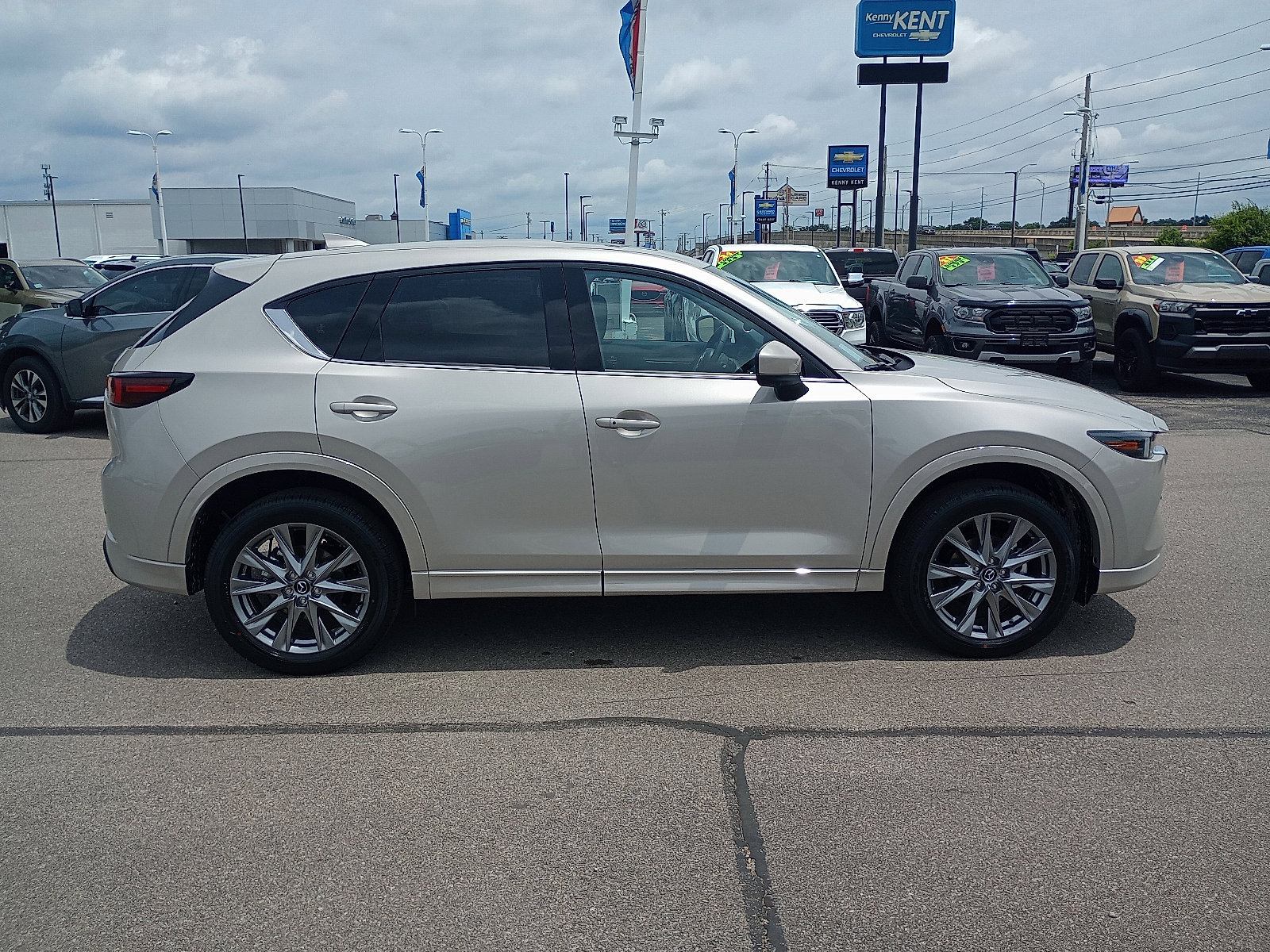 2025 Mazda CX-5 2.5 Premium Plus photo 2