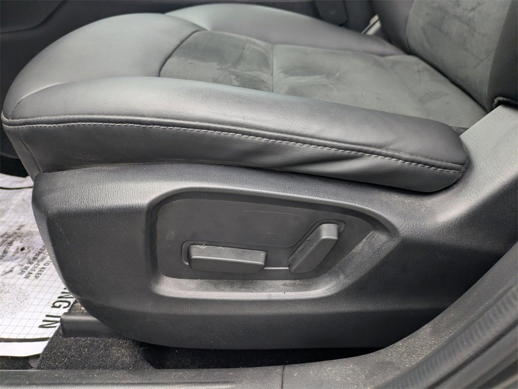 2022 Mazda CX-5 Select photo 18