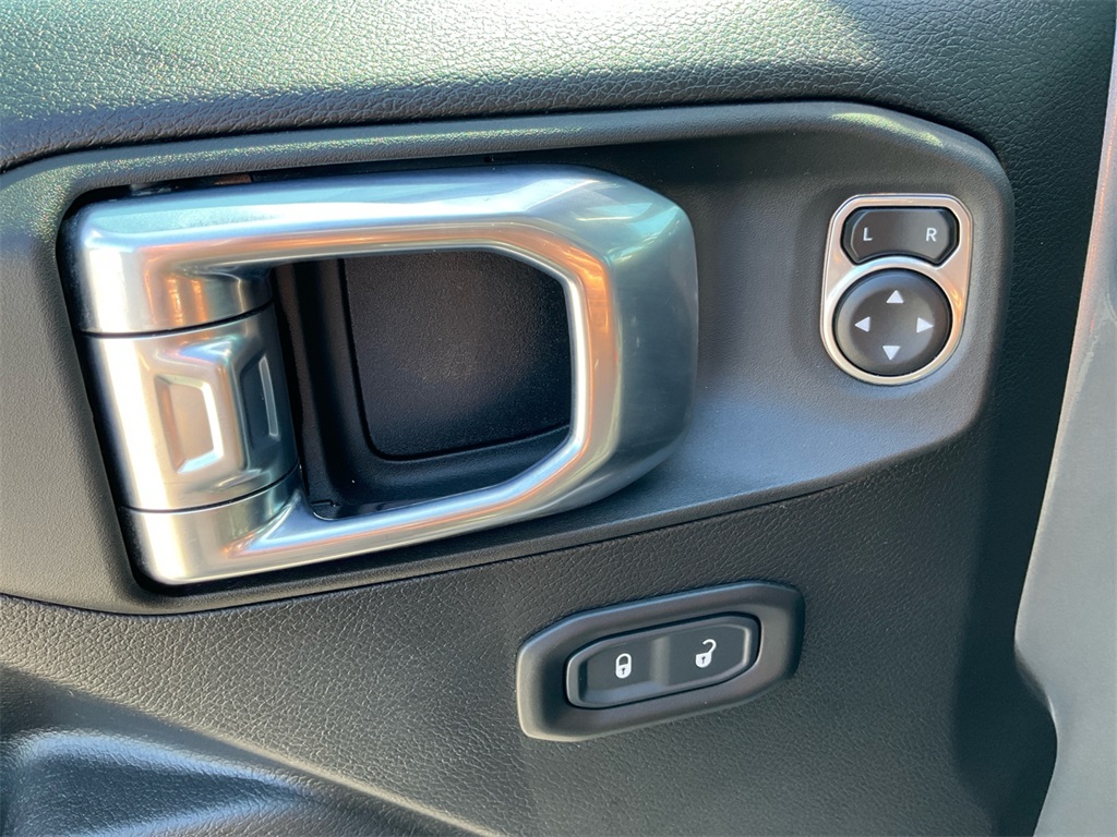 2021 Jeep Wrangler Unlimited Rubicon 4xe photo 23
