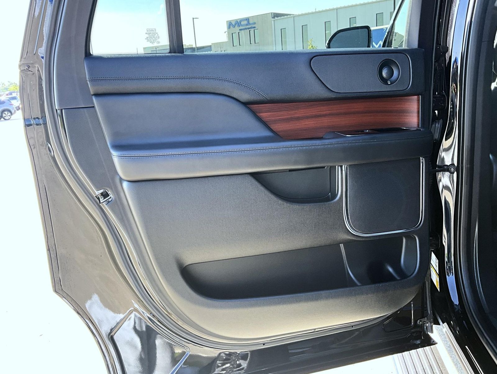 2021 Lincoln Navigator L Reserve photo 18