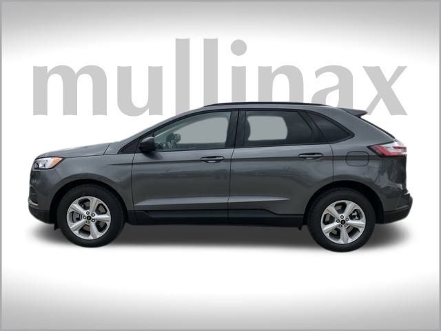 2024 Ford Edge SE photo 2