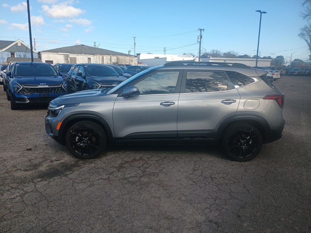 2024 Kia Seltos X-Line photo 2