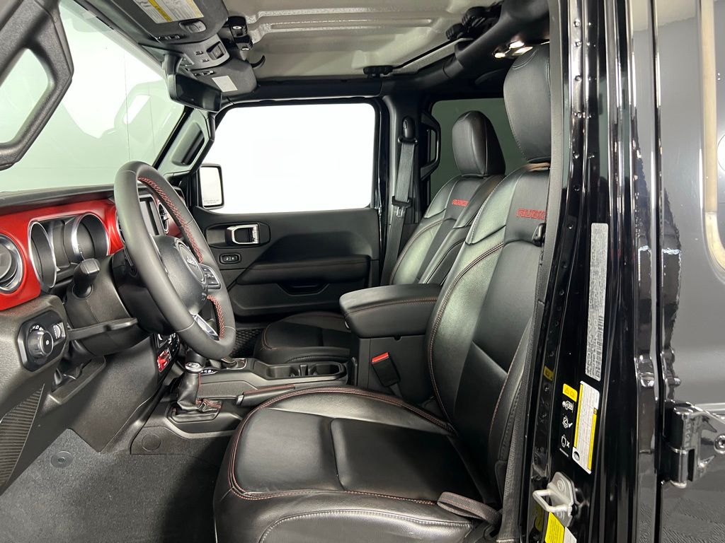 2023 Jeep Wrangler Rubicon photo 18