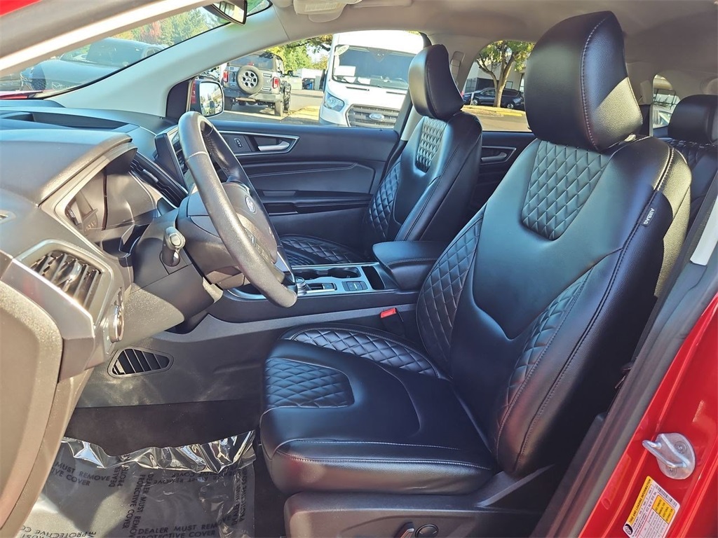 2023 Ford Edge Titanium photo 12
