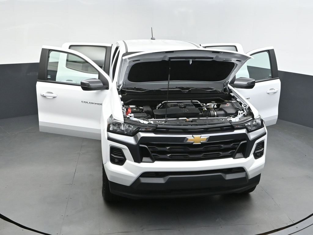 2024 Chevrolet Colorado LT photo 53