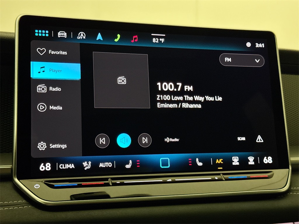 2025 Volkswagen Tiguan SE R-Line Black photo 26