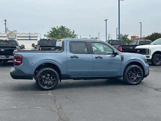 2025 Ford Maverick XLT photo 16