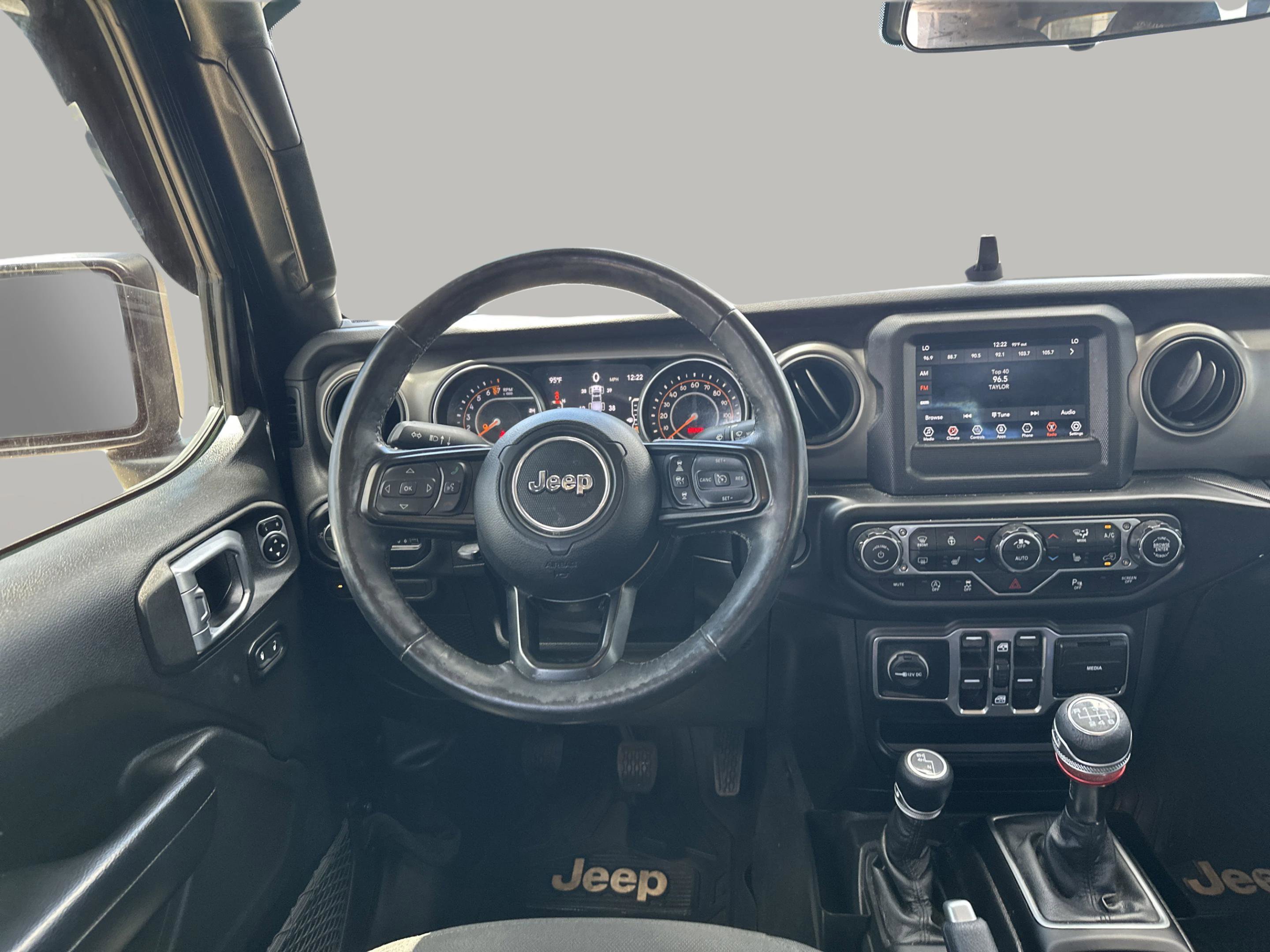 2020 Jeep Gladiator Sport photo 18