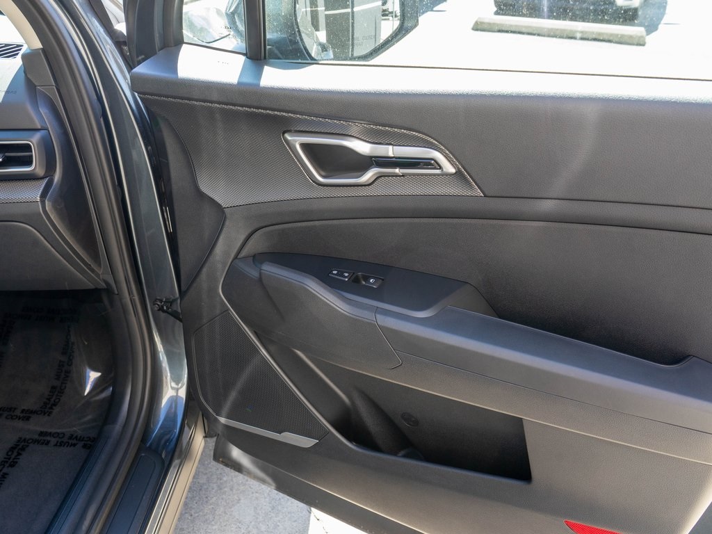 2025 Kia Sportage LX photo 7