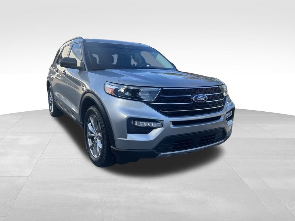 2022 Ford Explorer XLT photo 2