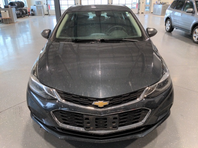 Used 2017 Chevrolet Cruze LT with VIN 3G1BE6SM0HS599640 for sale in Mandan, ND
