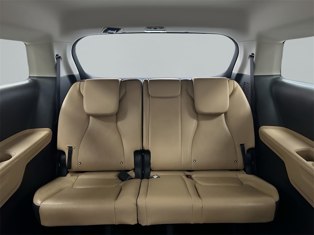 2024 Kia Carnival LX photo 11
