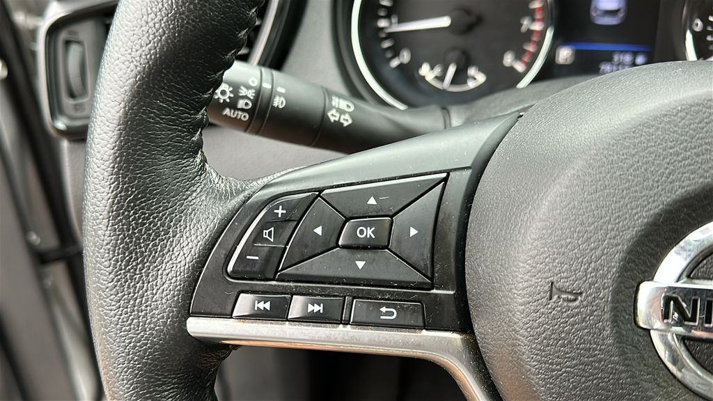 2020 Nissan Rogue SL photo 15
