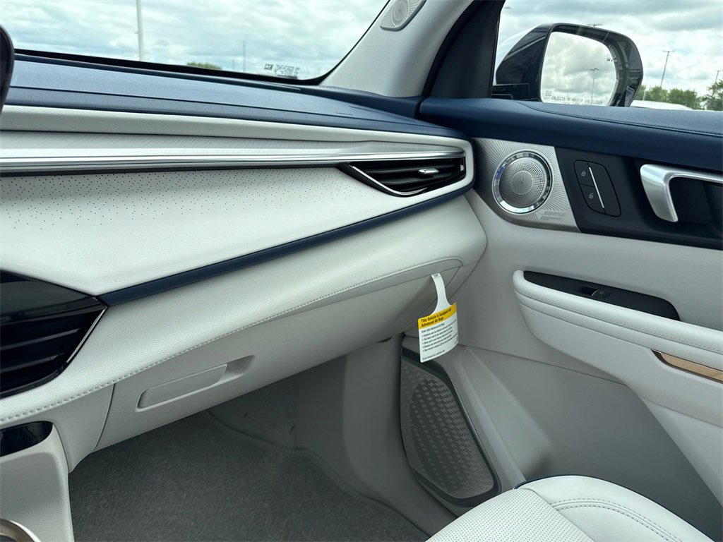 2026 Buick Enclave Avenir photo 25