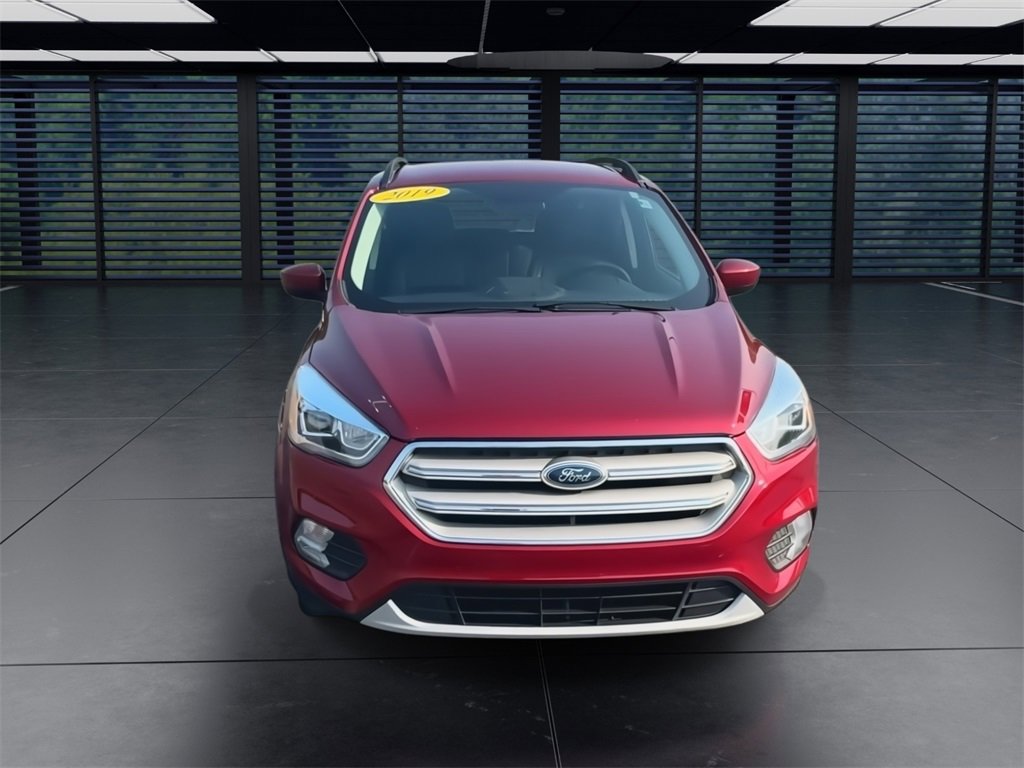 2019 Ford Escape SEL photo 2