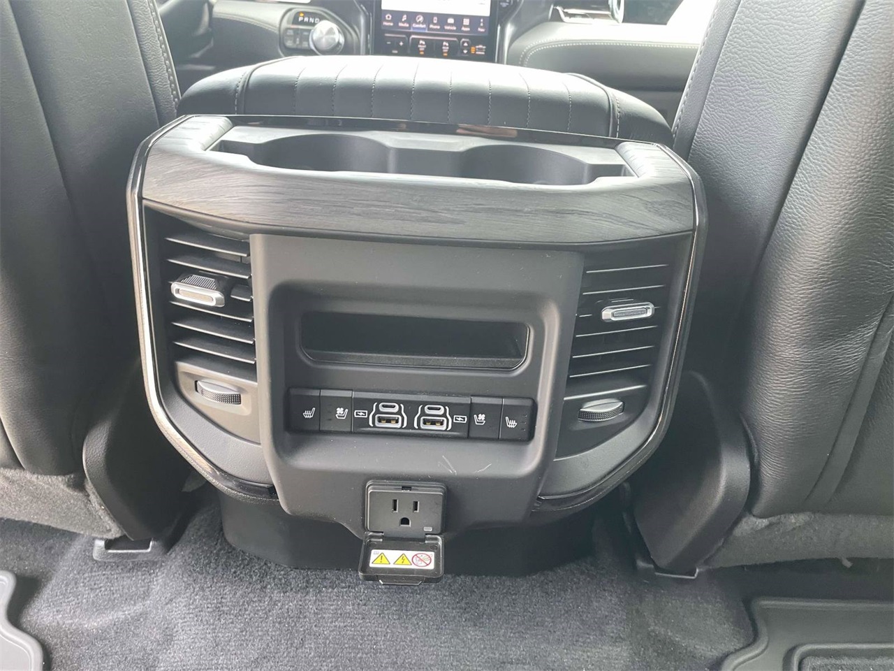2025 Ram 1500 Limited photo 7