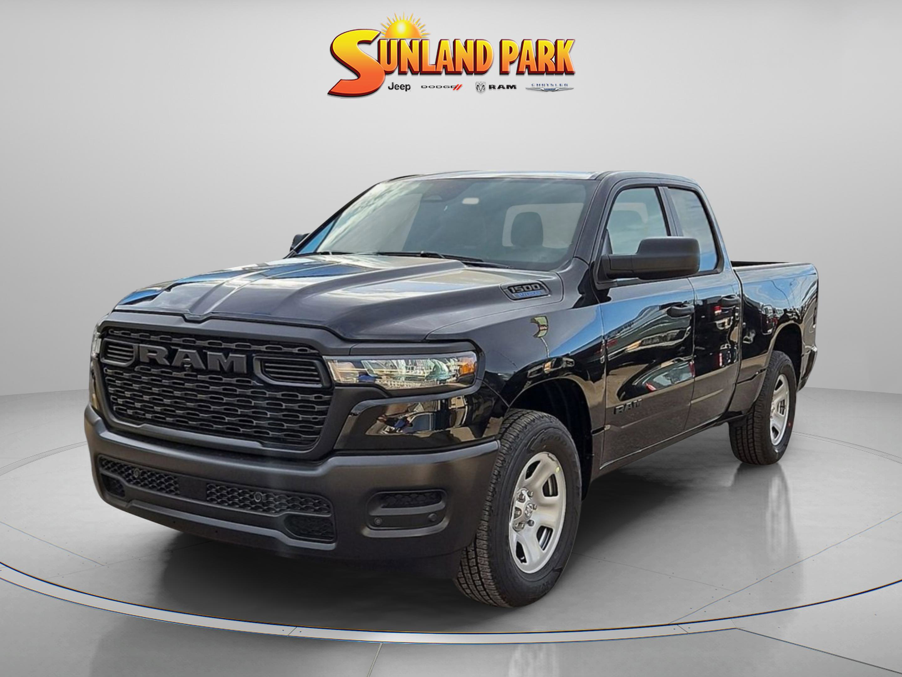 2025 Ram 1500 Tradesman photo 2