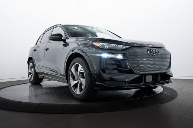 2025 Audi Q6 e-tron Prestige