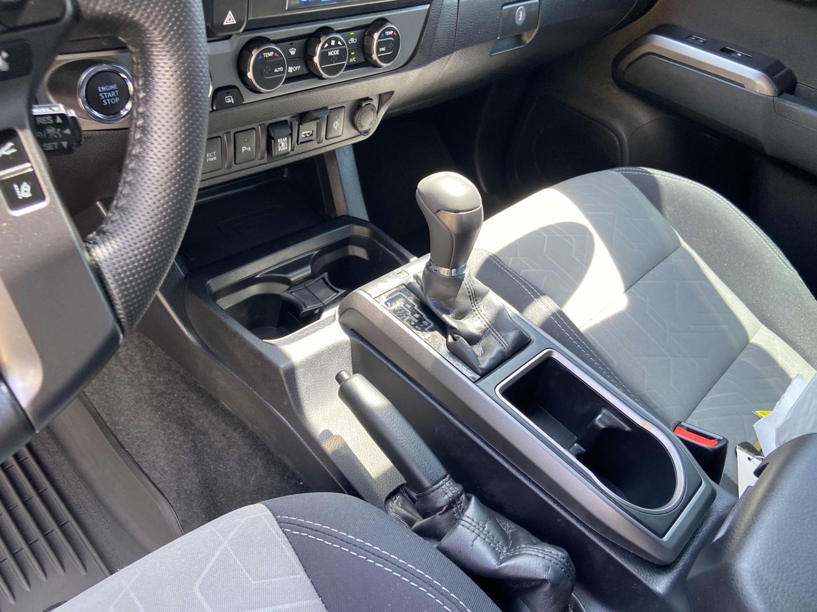2021 Toyota Tacoma TRD Double Cab V6 photo 15