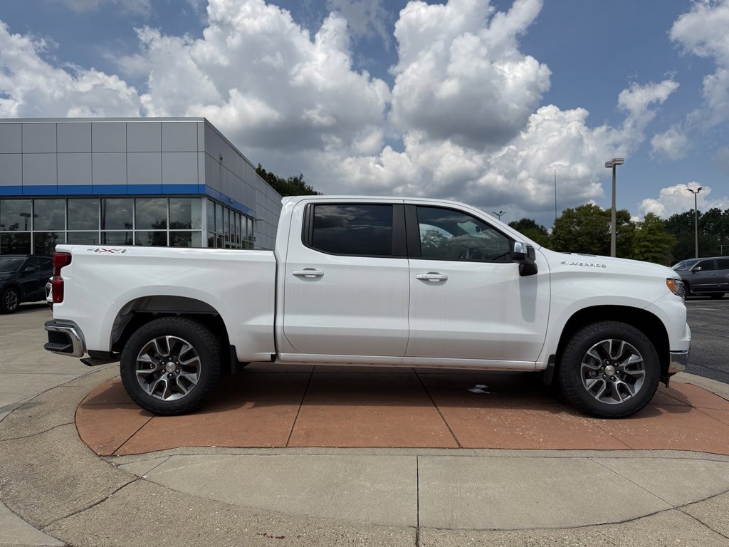 2025 Chevrolet Silverado 1500 LT photo 6