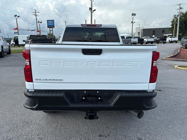 2025 Chevrolet Silverado 2500HD photo 4