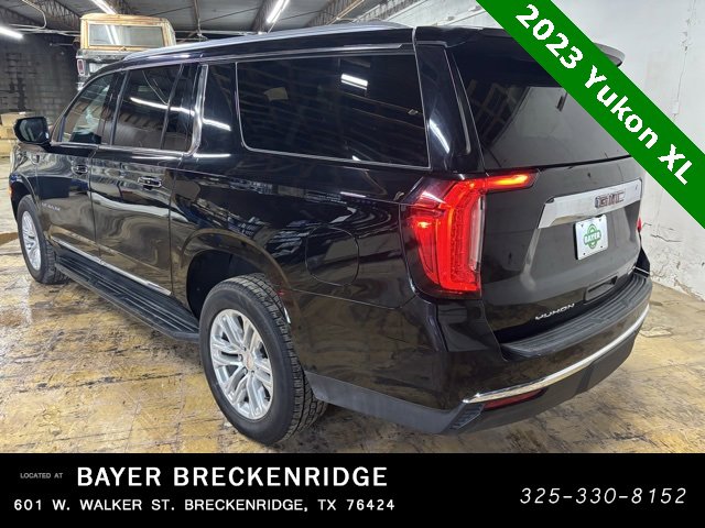 2023 Gmc Yukon XL SLT photo 3