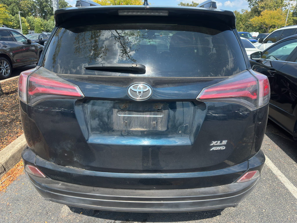 2018 Toyota RAV4 Adventure XLE photo 4