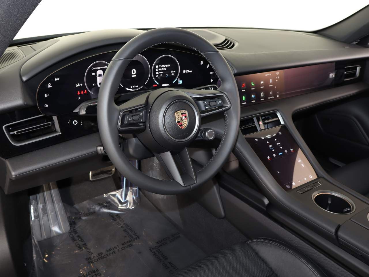 2025 Porsche Taycan photo 4