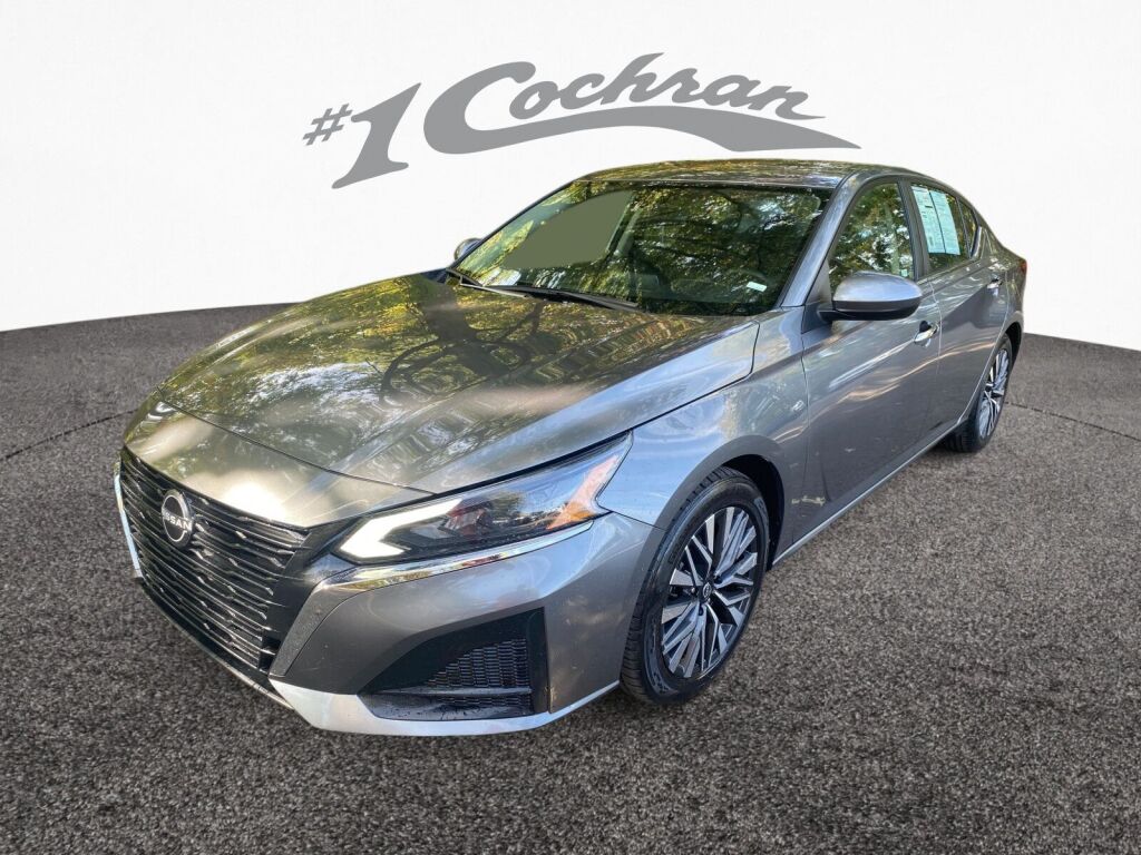2023 Nissan Altima 2.5 SV photo 3