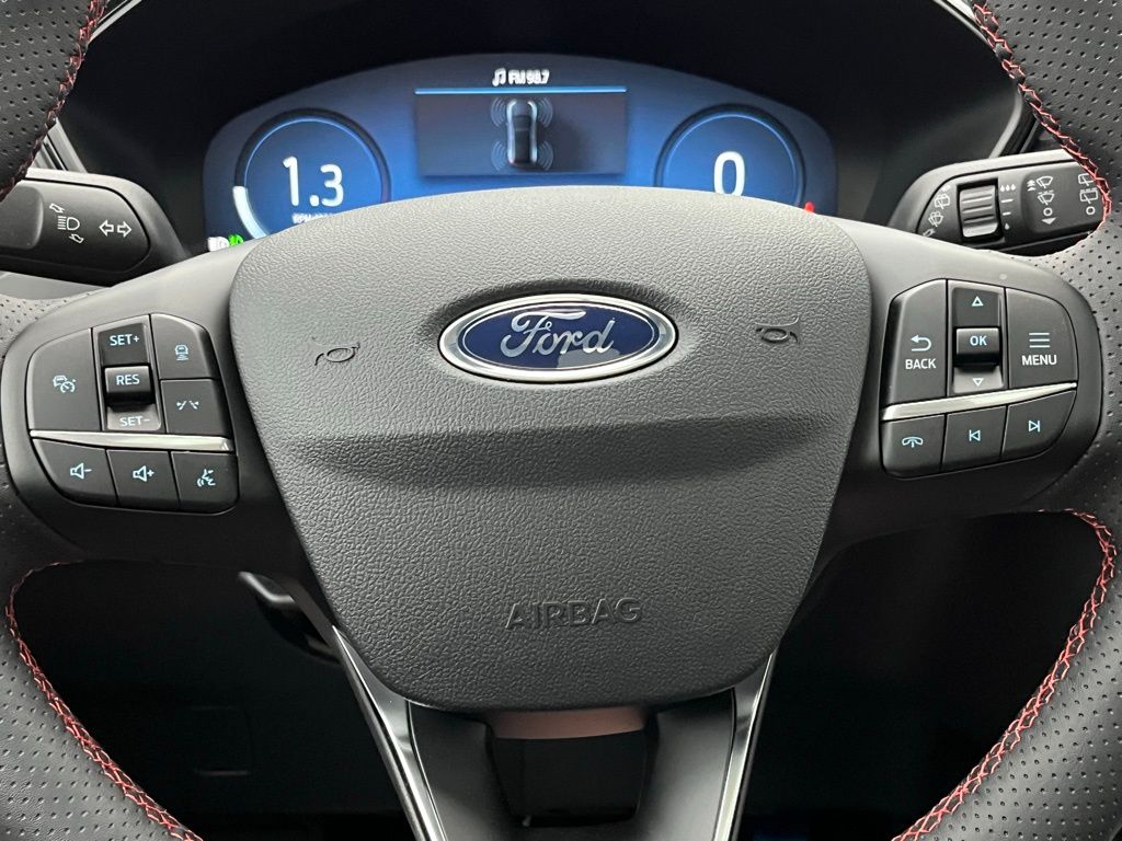 2024 Ford Escape ST-Line Select photo 16