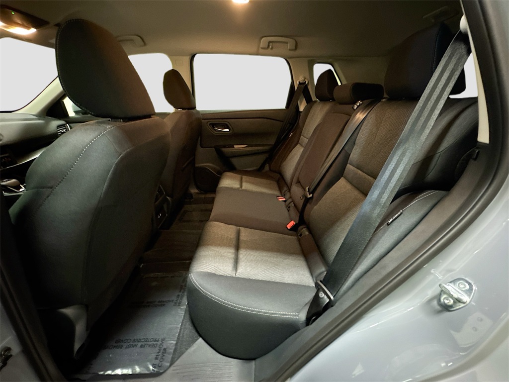 2026 Nissan Rogue SV photo 13