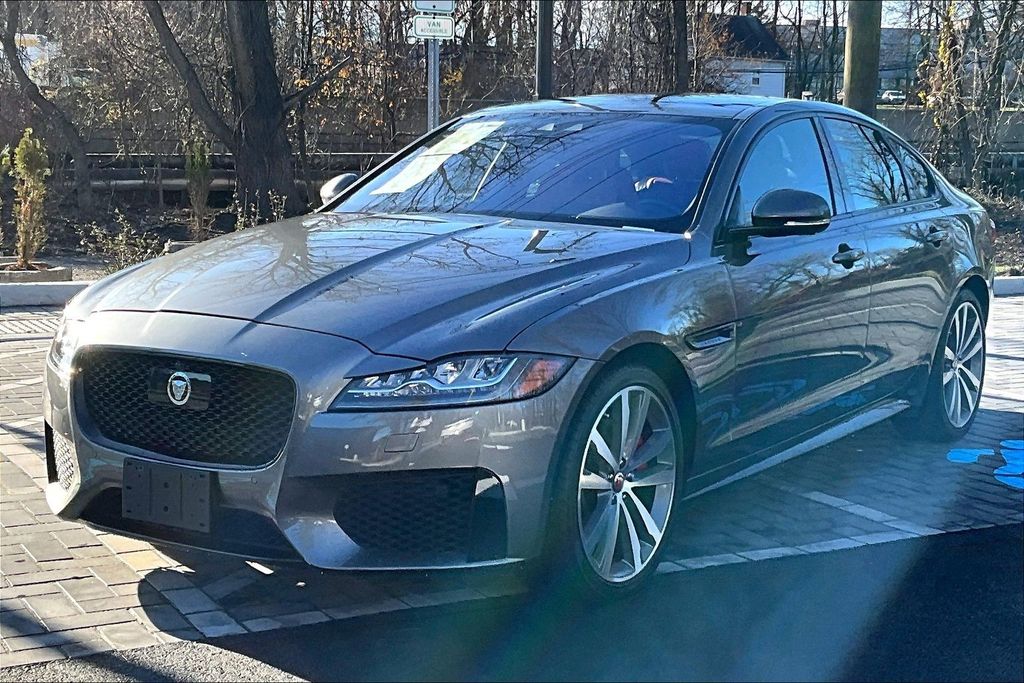 2019 Jaguar XF S's photo