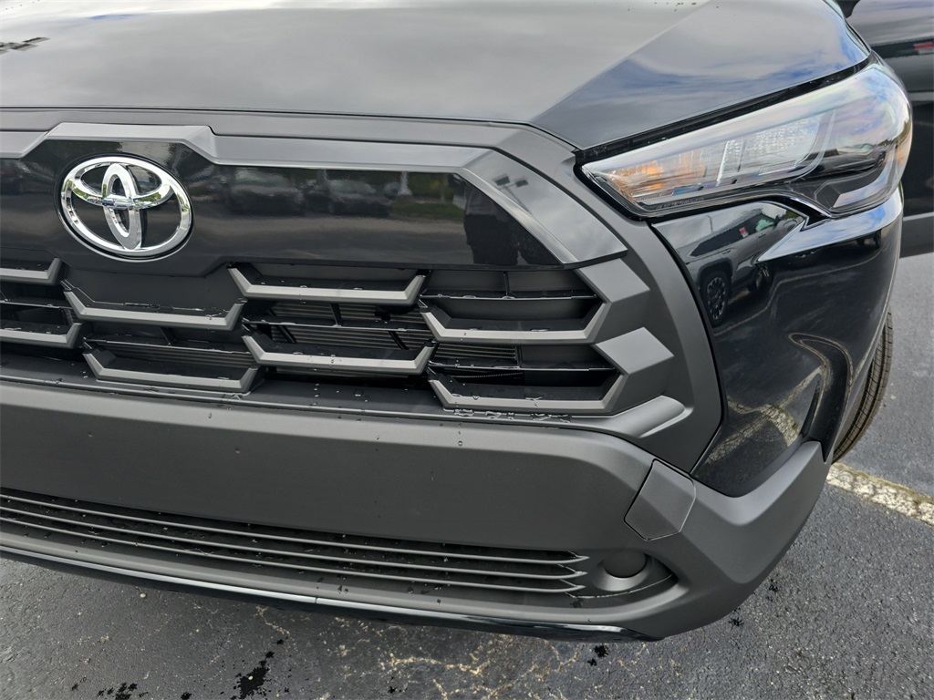 2026 Toyota Corolla Cross LE photo 28