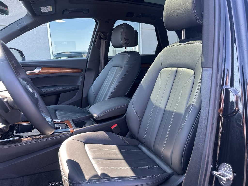2023 Audi Q5 S line Premium Plus 45 TFSI photo 5