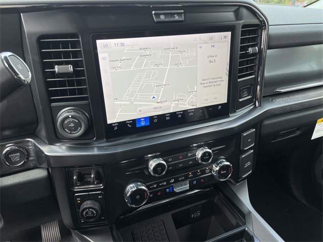 2026 Ford F-250 Lariat photo 4
