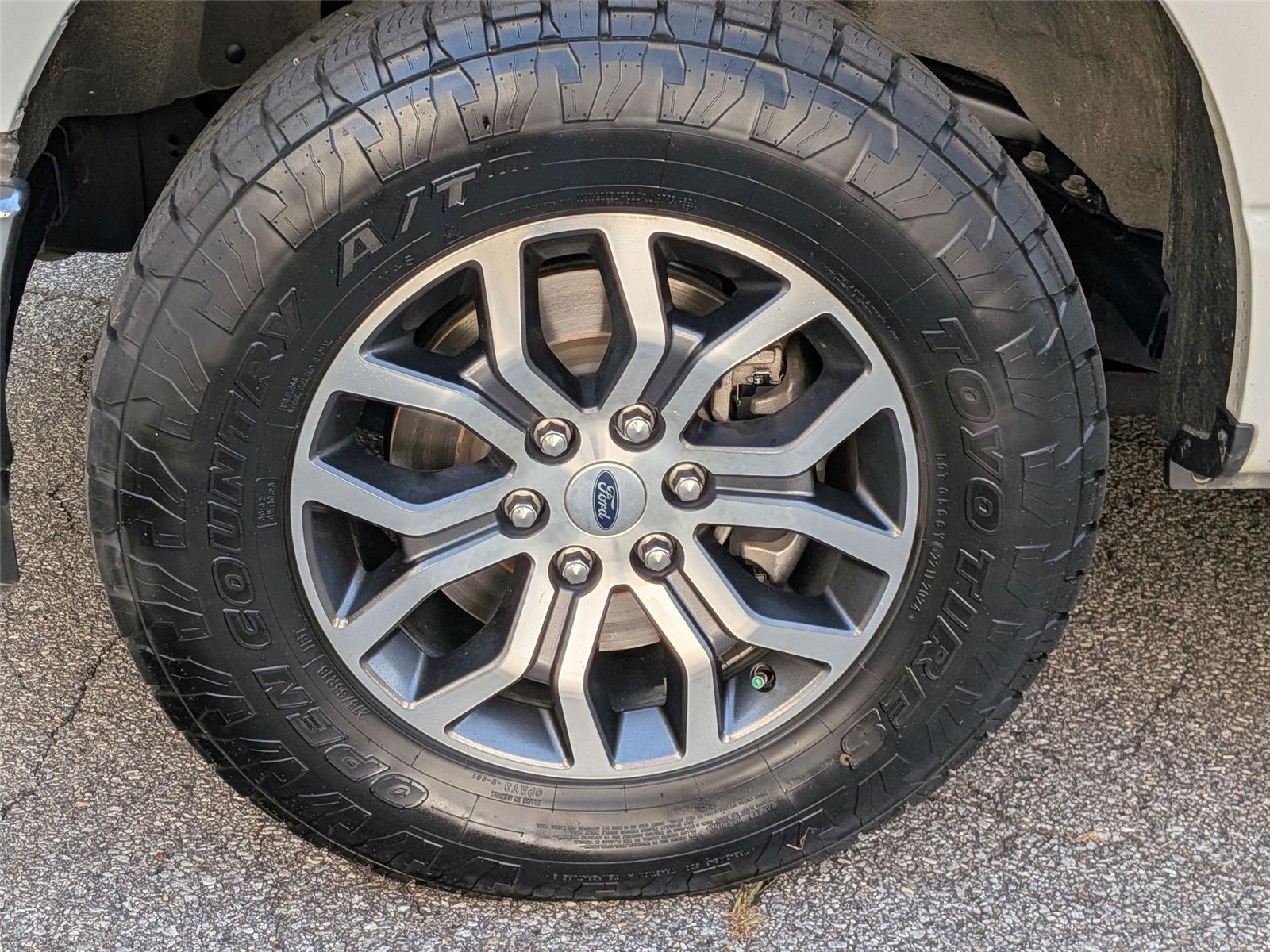 2022 Ford F-150 Lariat photo 10