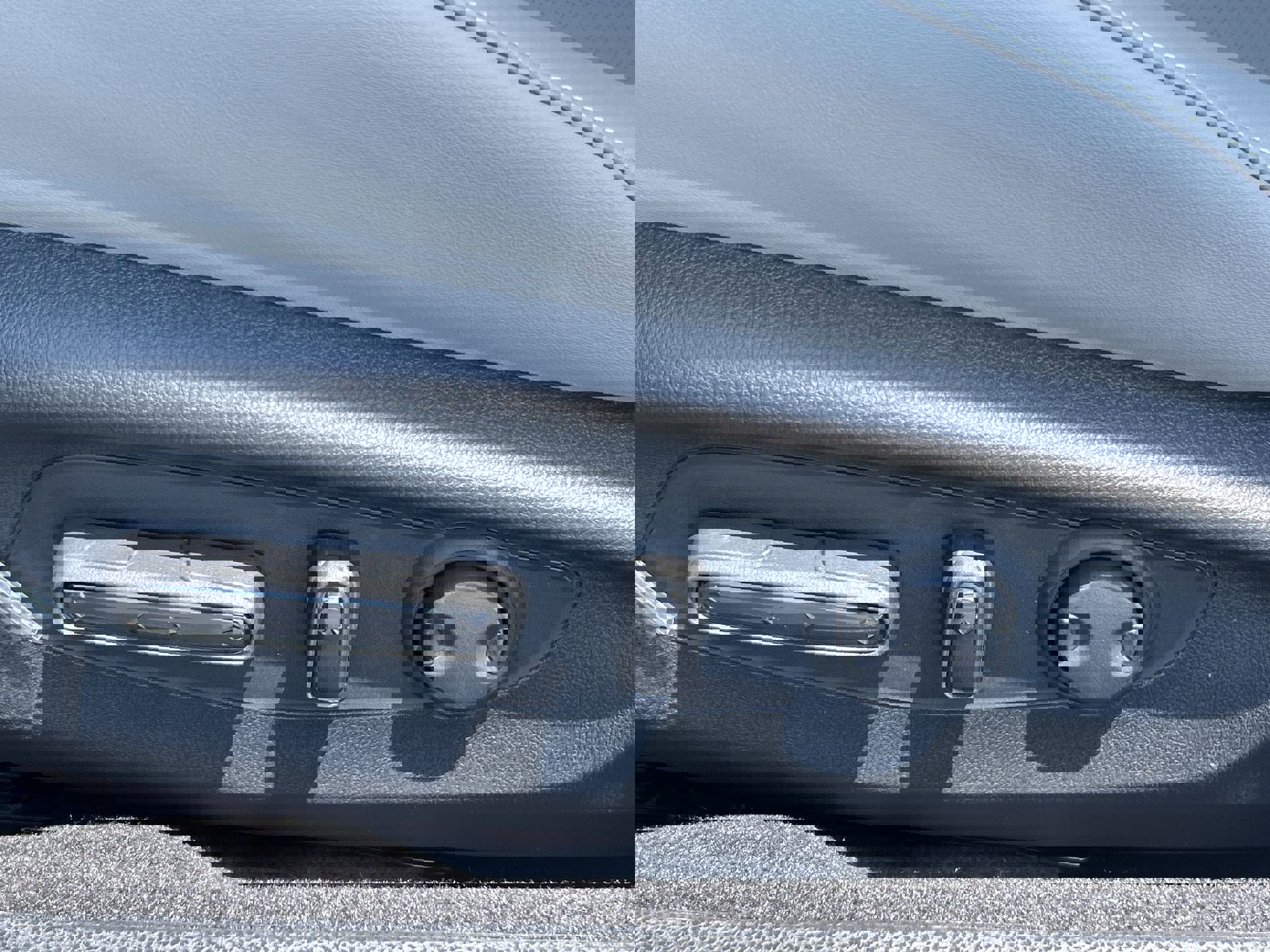 2025 Honda Accord Hybrid EX-L photo 12