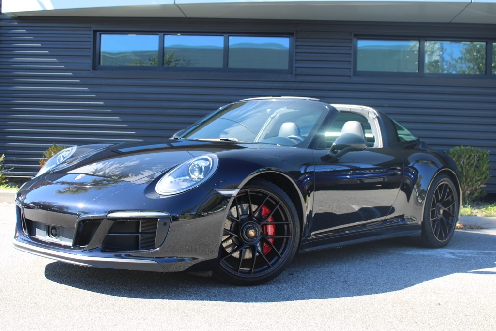 2019 Porsche 911 GTS