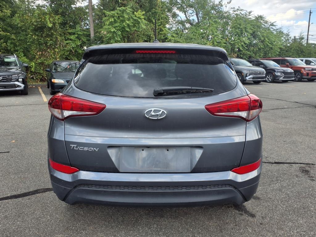 2016 Hyundai Tucson SE photo 3