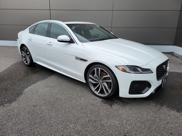 2024 Jaguar XF R-Dynamic SE photo 10