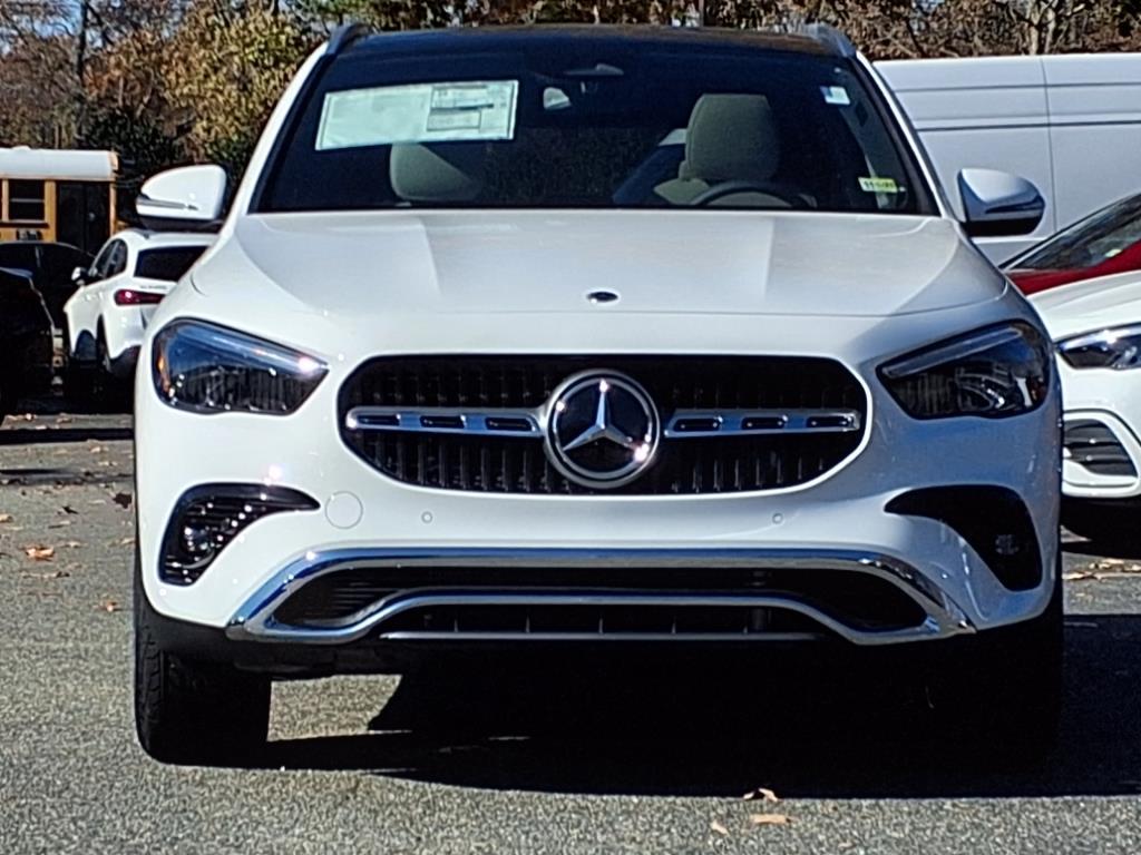 2025 Mercedes Benz GLA 250 4MATIC photo 3